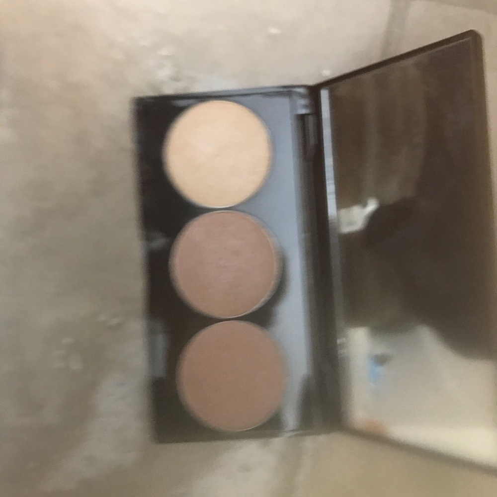 Smashbox x Casey Holmes highlighter - Picture 2 of 2